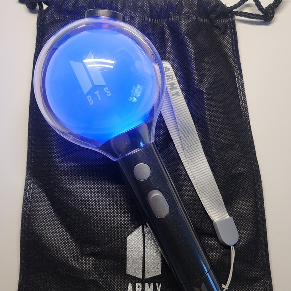 BTS *unofficial* Light Stick - Picture 2 of 8